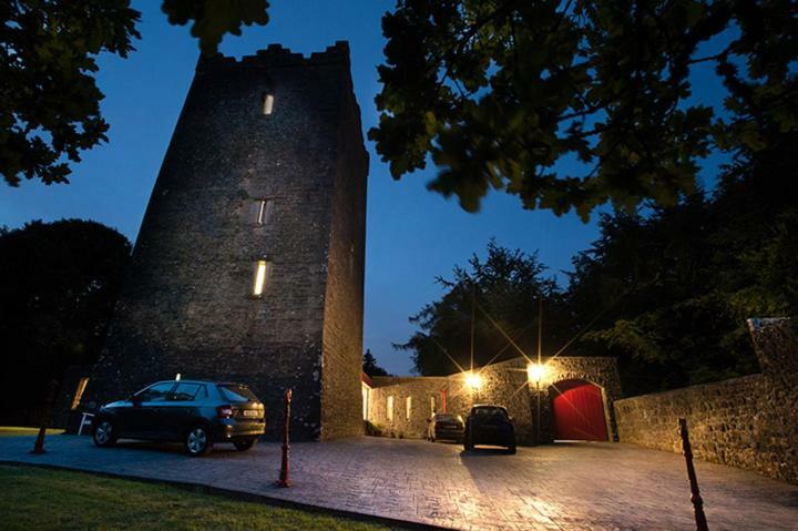 Oldcastle Ross Castle B&B מראה חיצוני תמונה